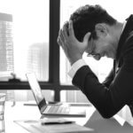 Erros comuns ao escolher entre marketing online e offline